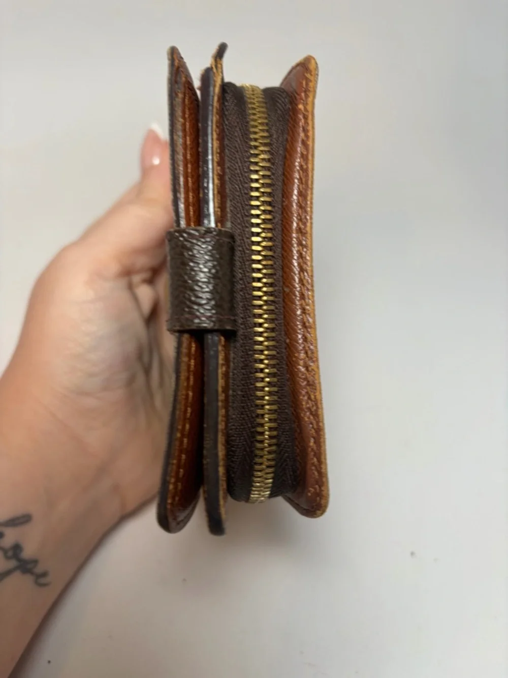 Louis Vuitton Zippy monogram compact wallet